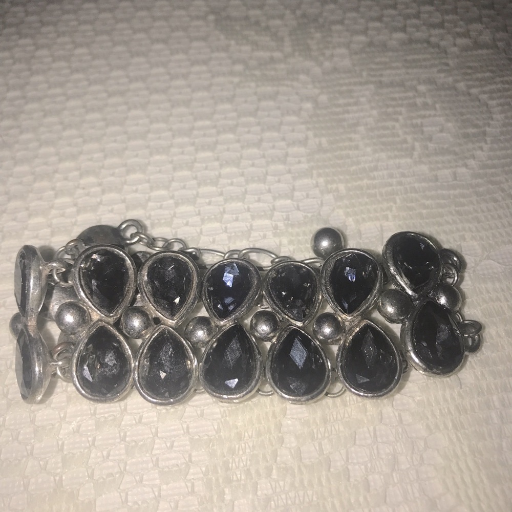 Gray Glass and Silver Tone Chunky Bracelet